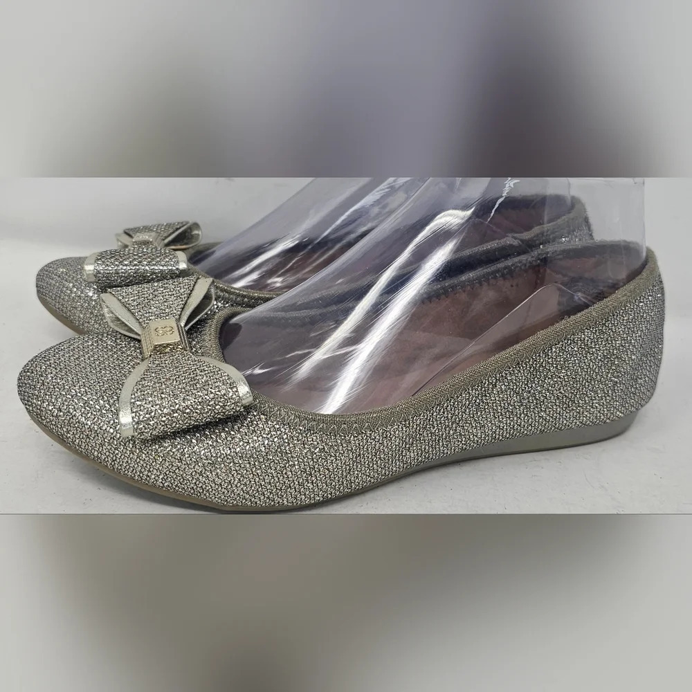 Bandolino Women's Ferrista B Flexible Gold Shimmer Ballet Flats  Size 5.5M